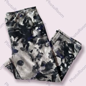 DSG White and Black Crop Leggings